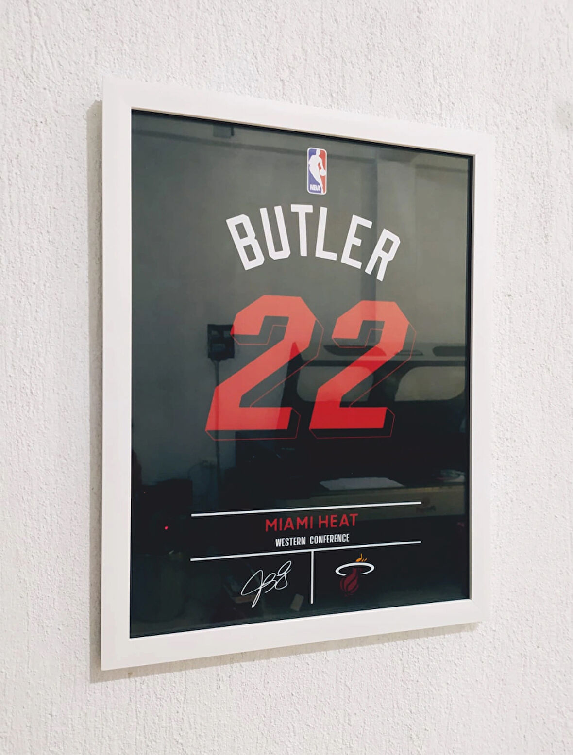 30x42 cm Jimmy Butler NBA Forma Tasarımlı Poster Tablo 1 mm Şeffaf PVC Korumalı Çerçeveli
