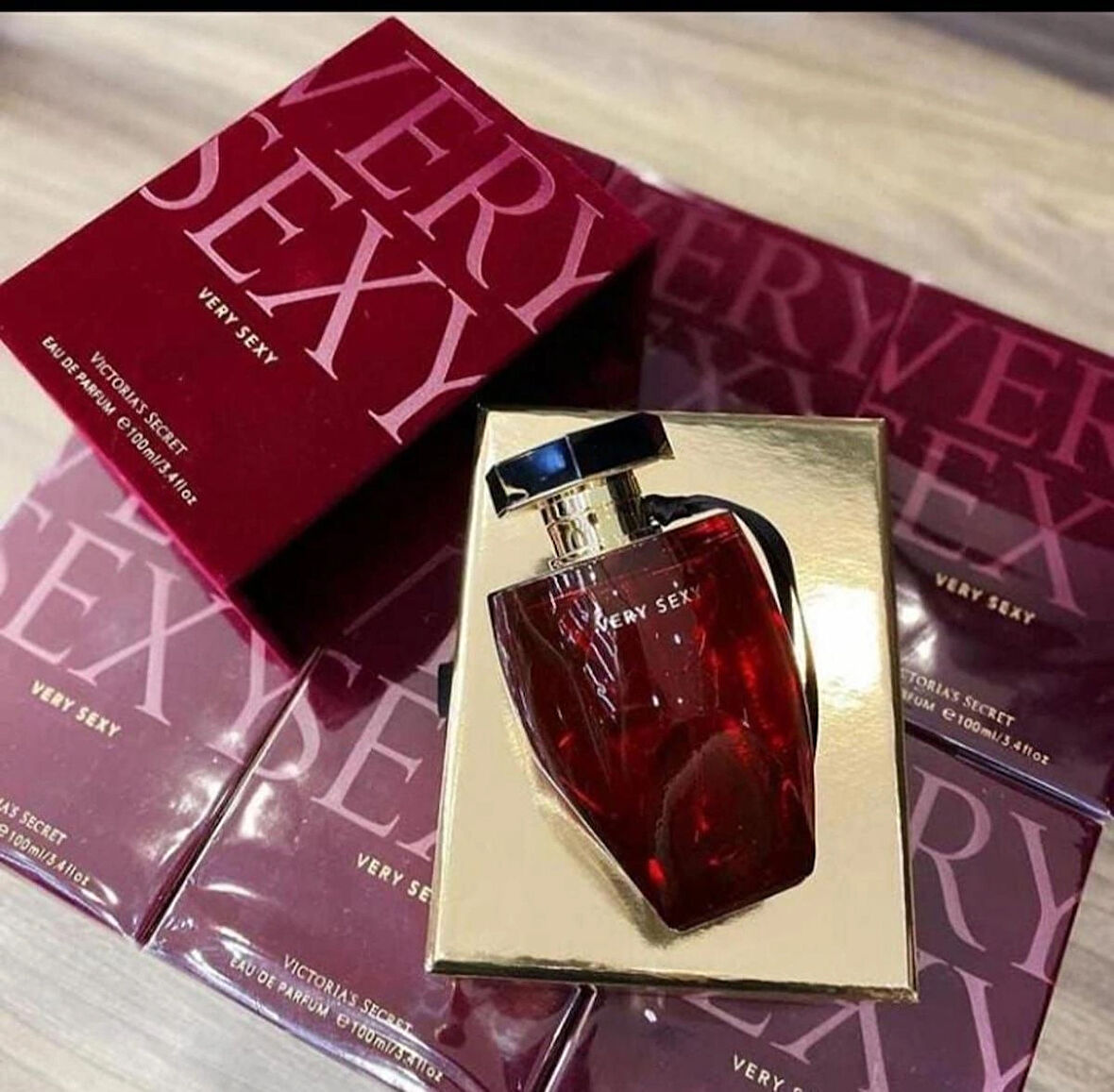 Victoria secret Very sexy kadın parfümü 100 ml