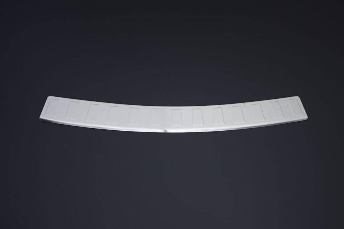 Chevrolet Trax Krom Arka Tampon Eşiği Taşlı 2012 ve Sonrası