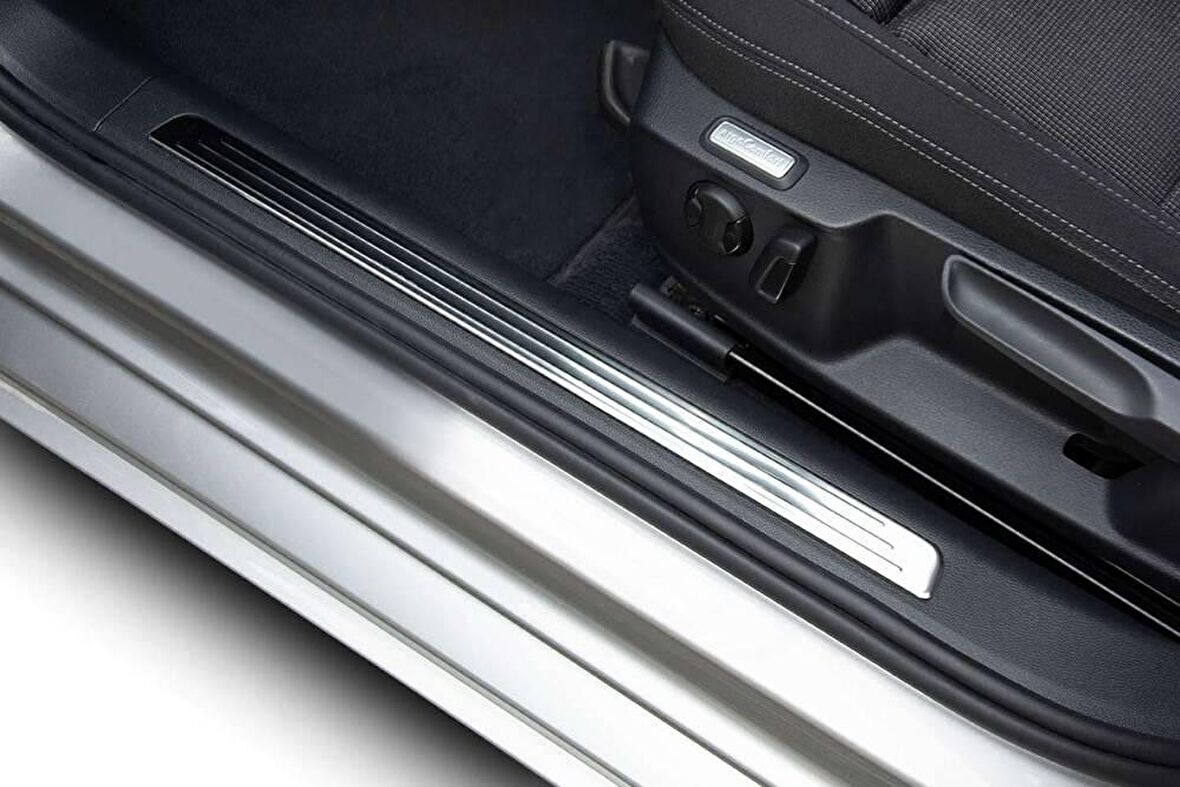 VW Passat B8 Krom İç Kapı Eşiği 4 Parça 2015 ve Sonrası