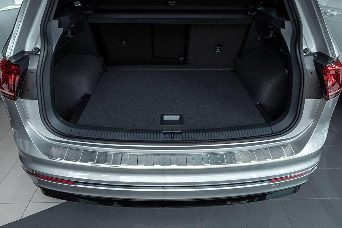 VW Tiguan Krom Arka Tampon Eşiği Taşlı 2016 ve Sonrası