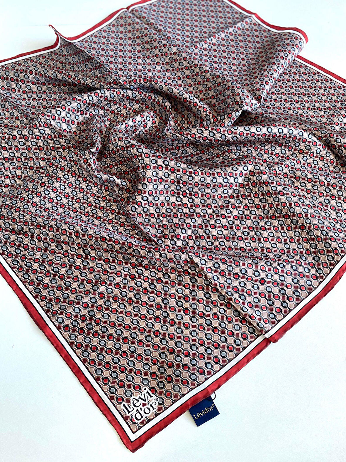 Levidor Tivil Saf İpek Eşarp 49484 Kırmızı Karışık Desen