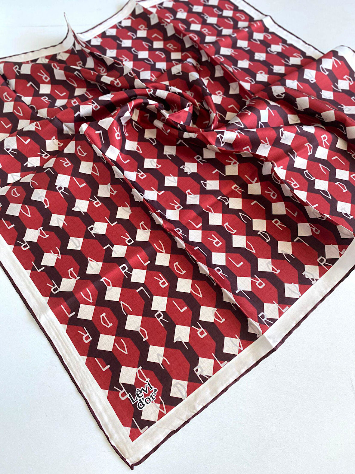 Levidor Tivil Saf İpek Eşarp 49450 Kırmızı Karışık Desen