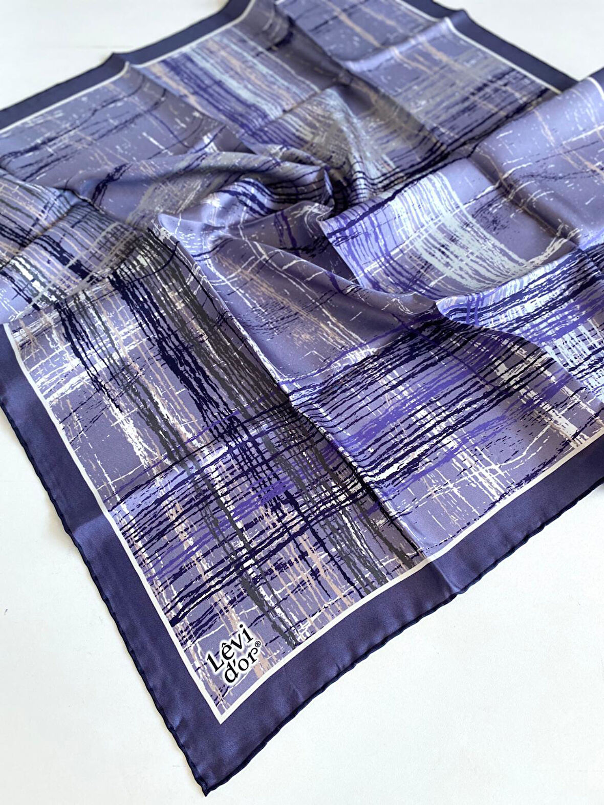 Levidor Tivil Saf İpek Eşarp 49689 Mor Karışık Desen