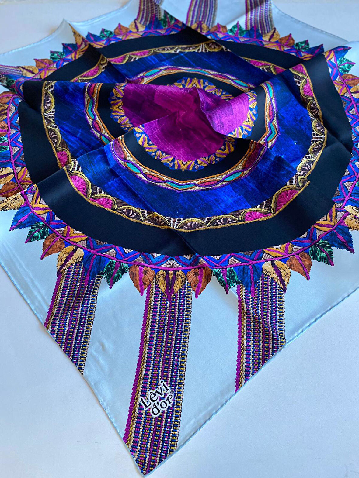 Levidor Tivil İpek Eşarp 40012 Beyaz Karışık Desen