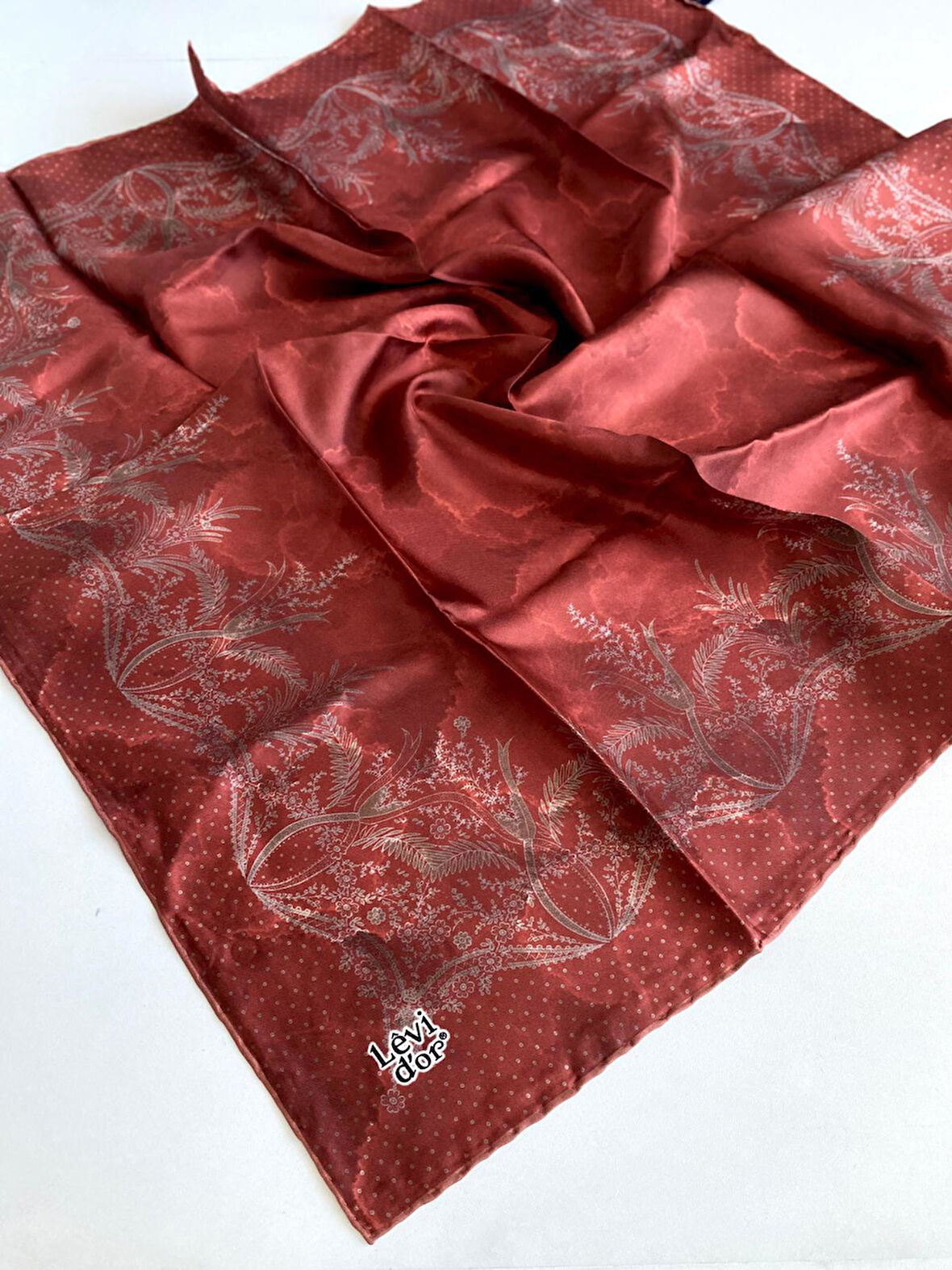 Levidor Tivil Saf İpek Eşarp 48978 Kırmızı Karışık Desen