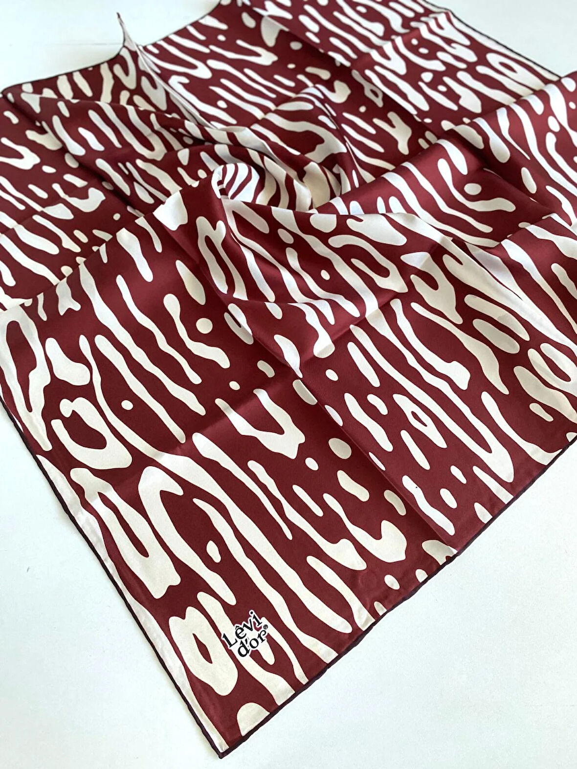 Levidor Tivil Saf İpek Eşarp 48971 Bordo Karışık Desen