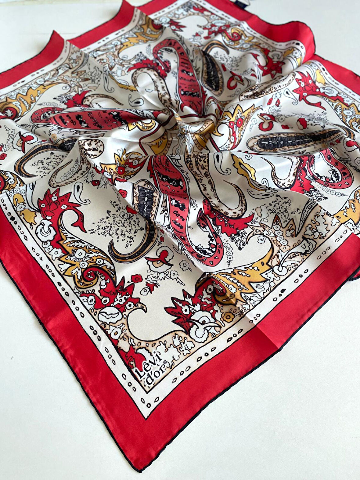 Levidor Tivil Saf İpek Eşarp 49235 Kırmızı Karışık Desen