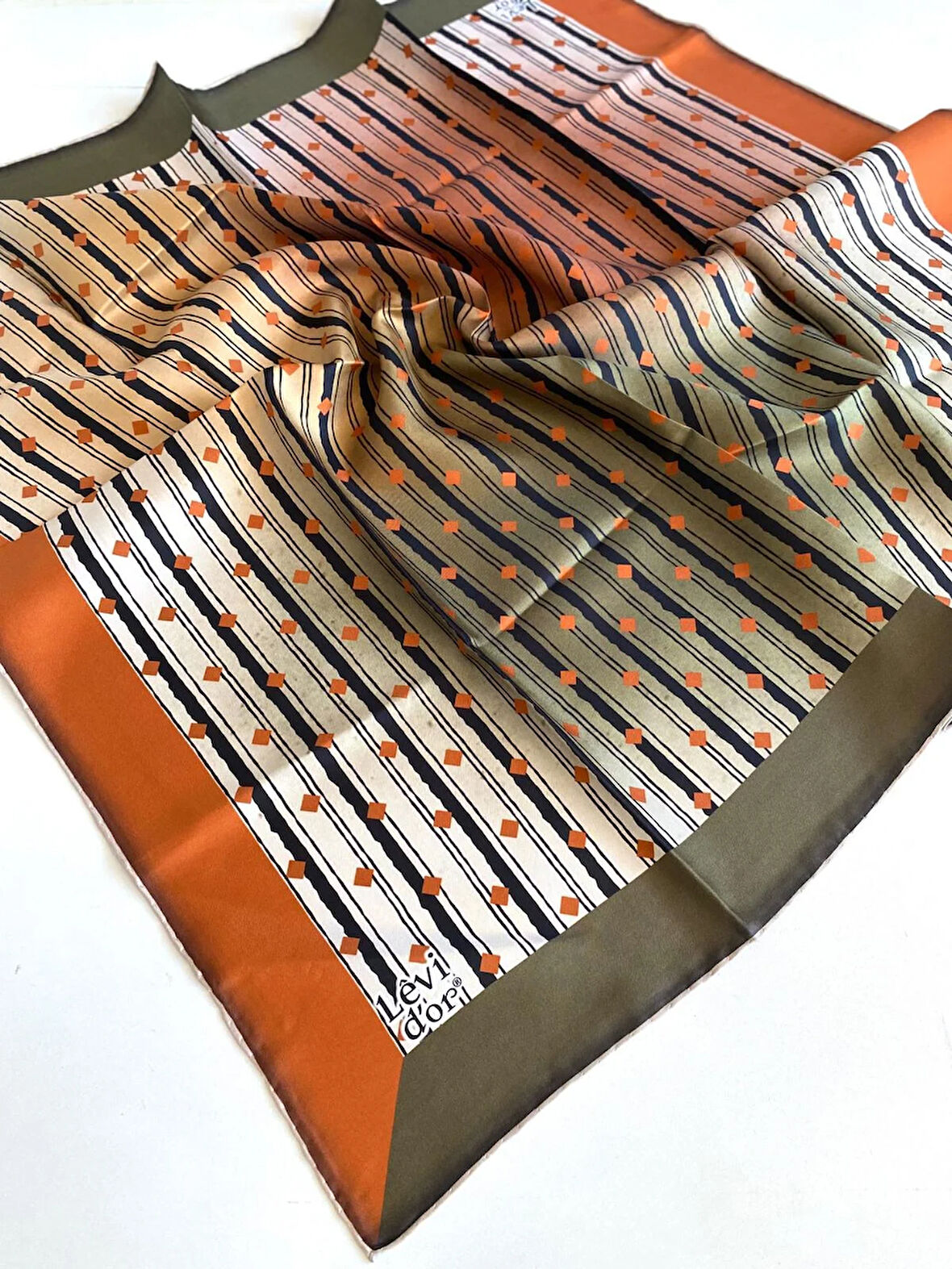 Levidor Tivil İpek Eşarp 48920 Yeşil Karışık Desen