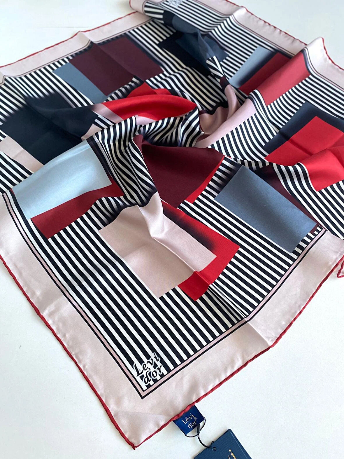 Levidor Tivil Saf İpek Eşarp 49213 Pudra Karışık Desen