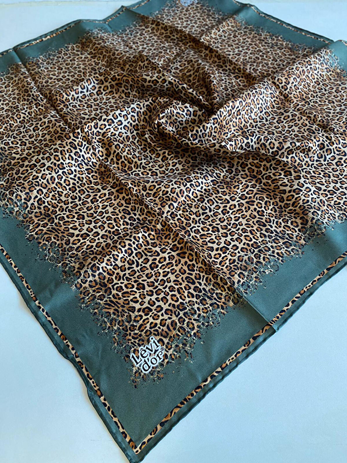 Levidor Tivil İpek Eşarp 40023 Yeşil Karışık Desen