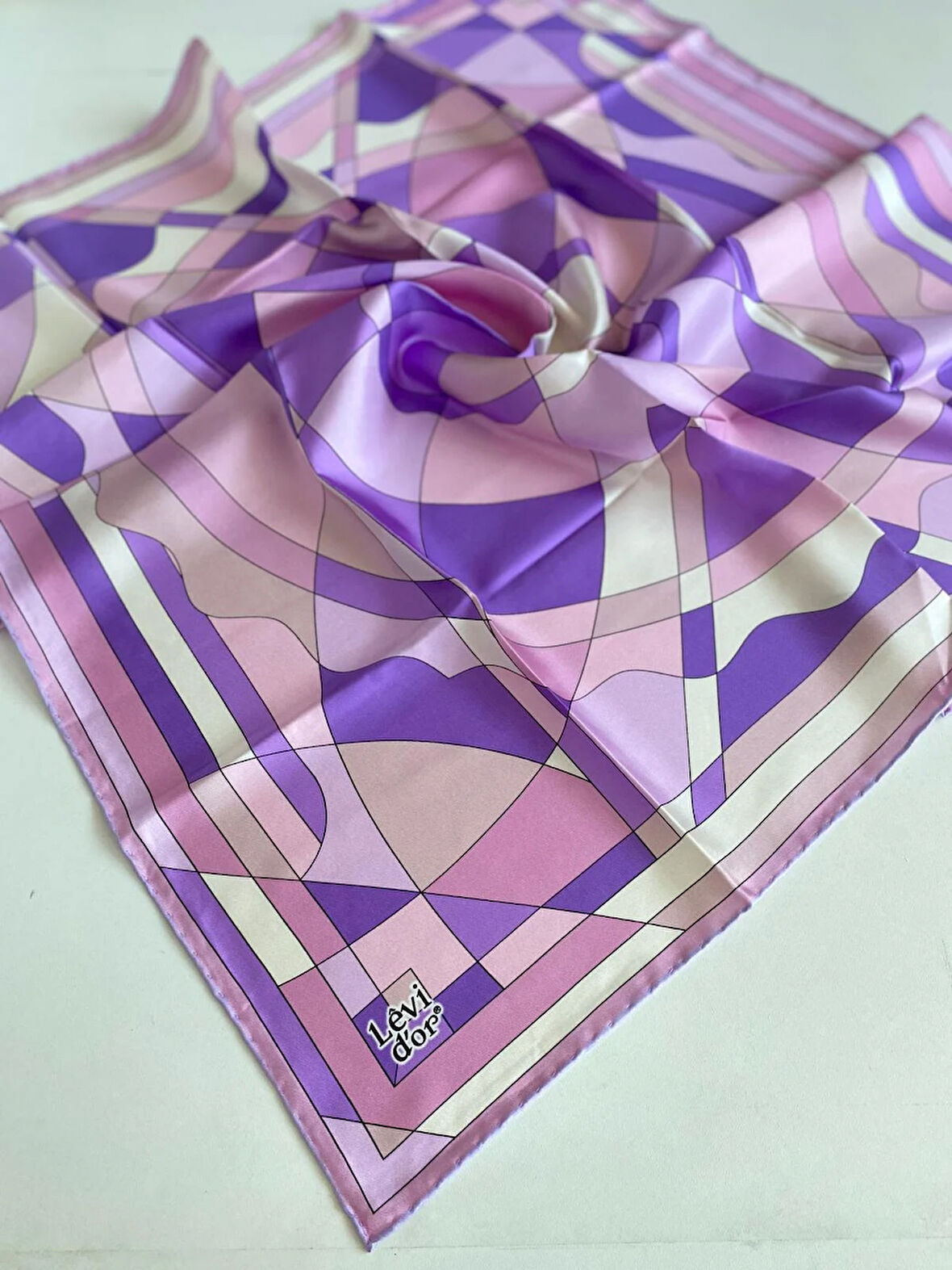 Levidor Tivil Saf İpek Eşarp 48994 Pembe Karışık Desen