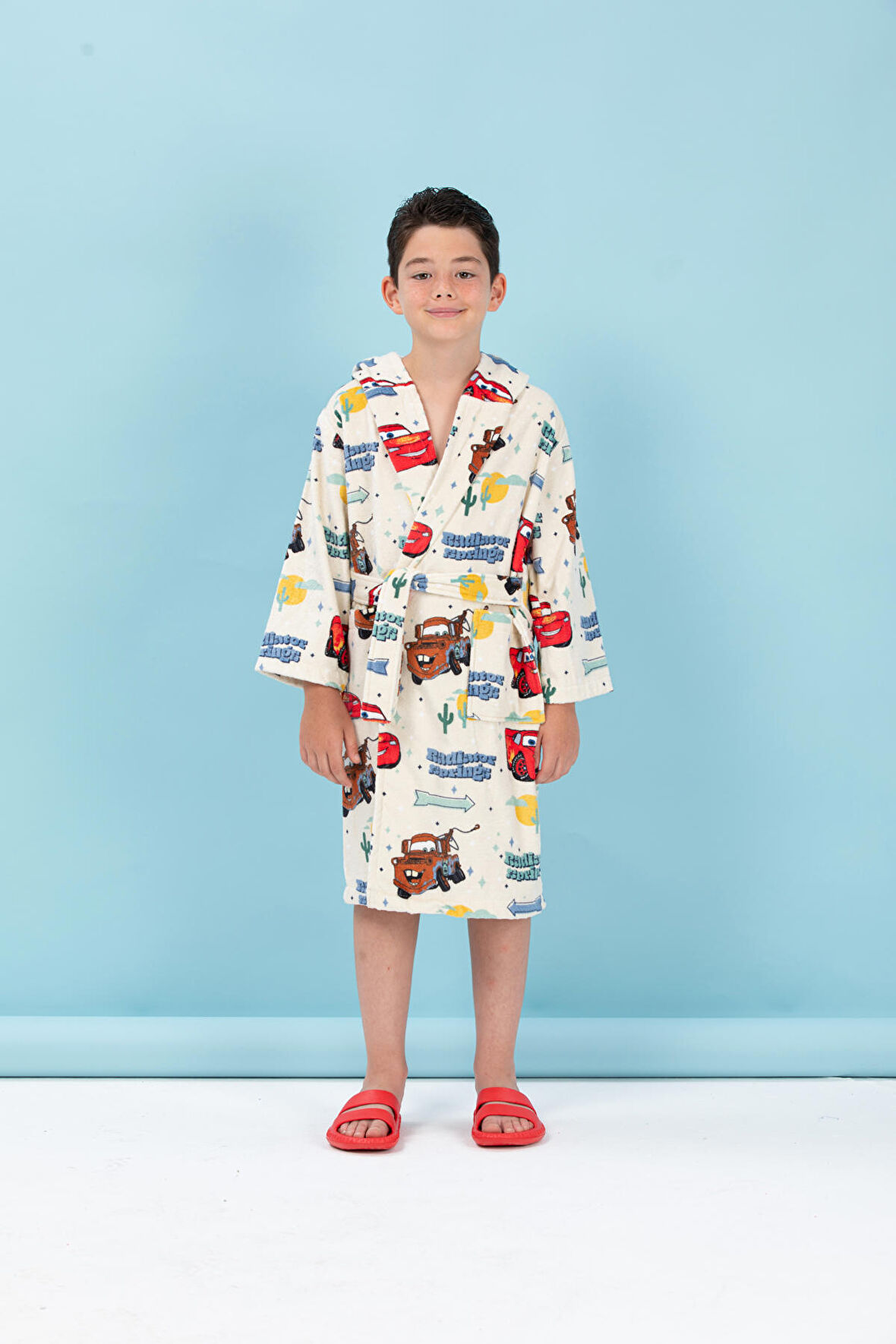 Özdilek Cars Springs Disney Lisanslı Kapüşonlu Çocuk Bornozu 5/6 Yaş