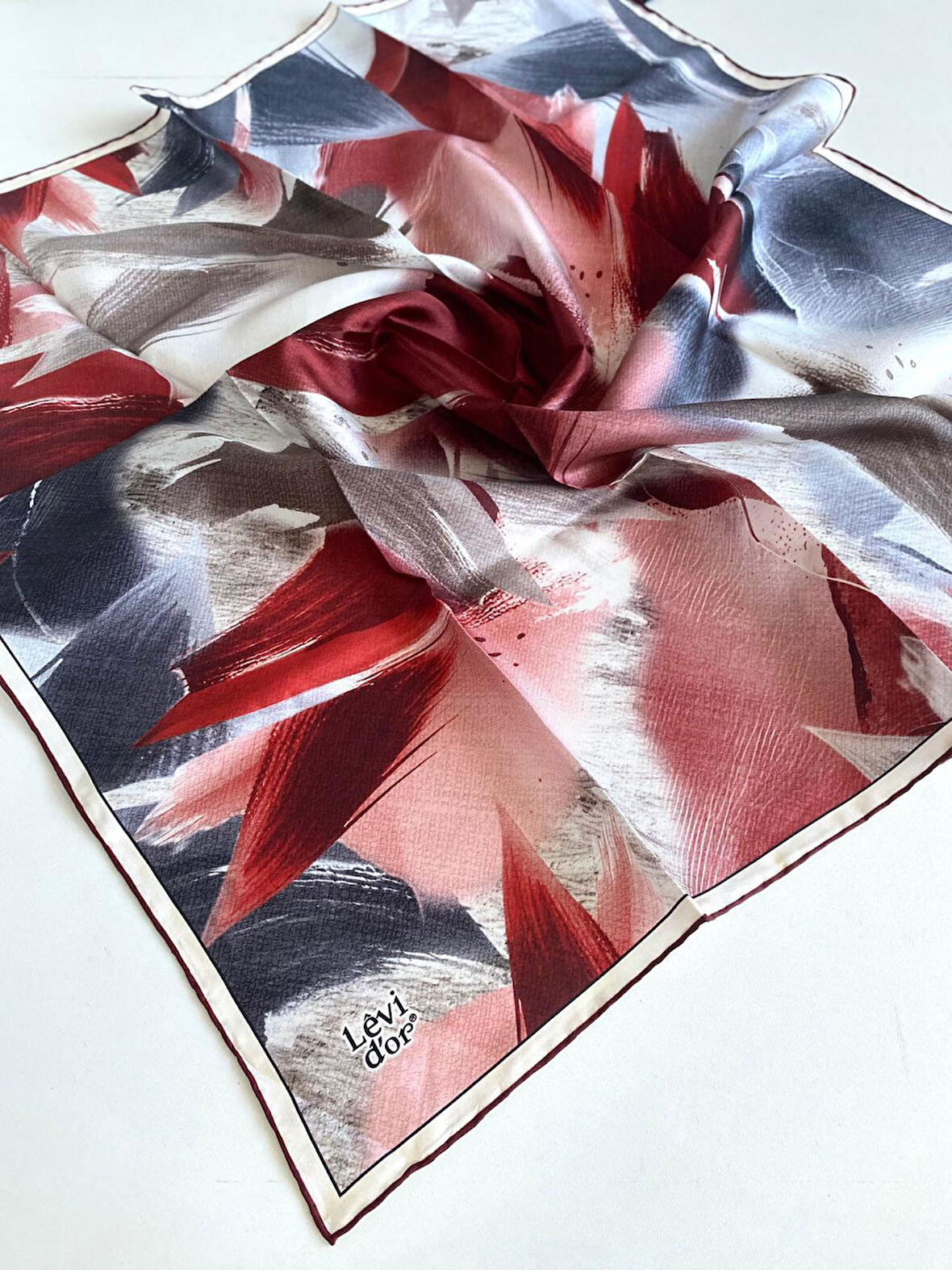 Levidor Tivil Saf İpek Eşarp 48998 Bordo Karışık Desen