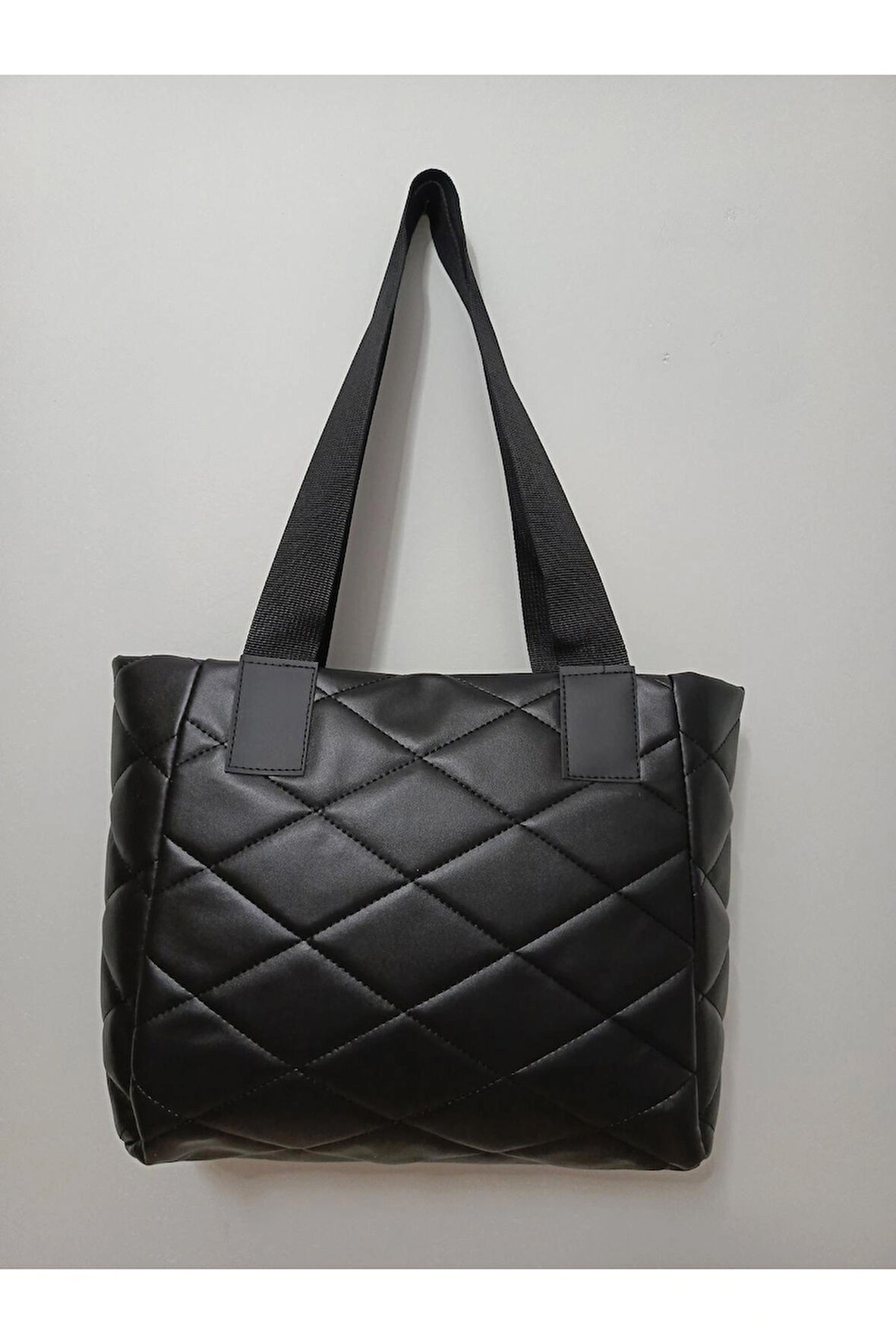 Kadın Kapitone Büyük Boy Omuz Çantası