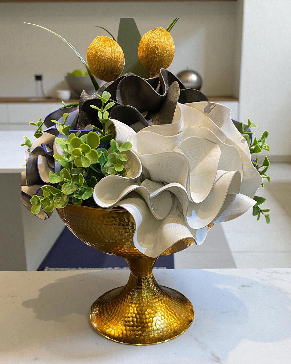 Dekoratif Metal Saksılı Aranjman Çiçek Mavi