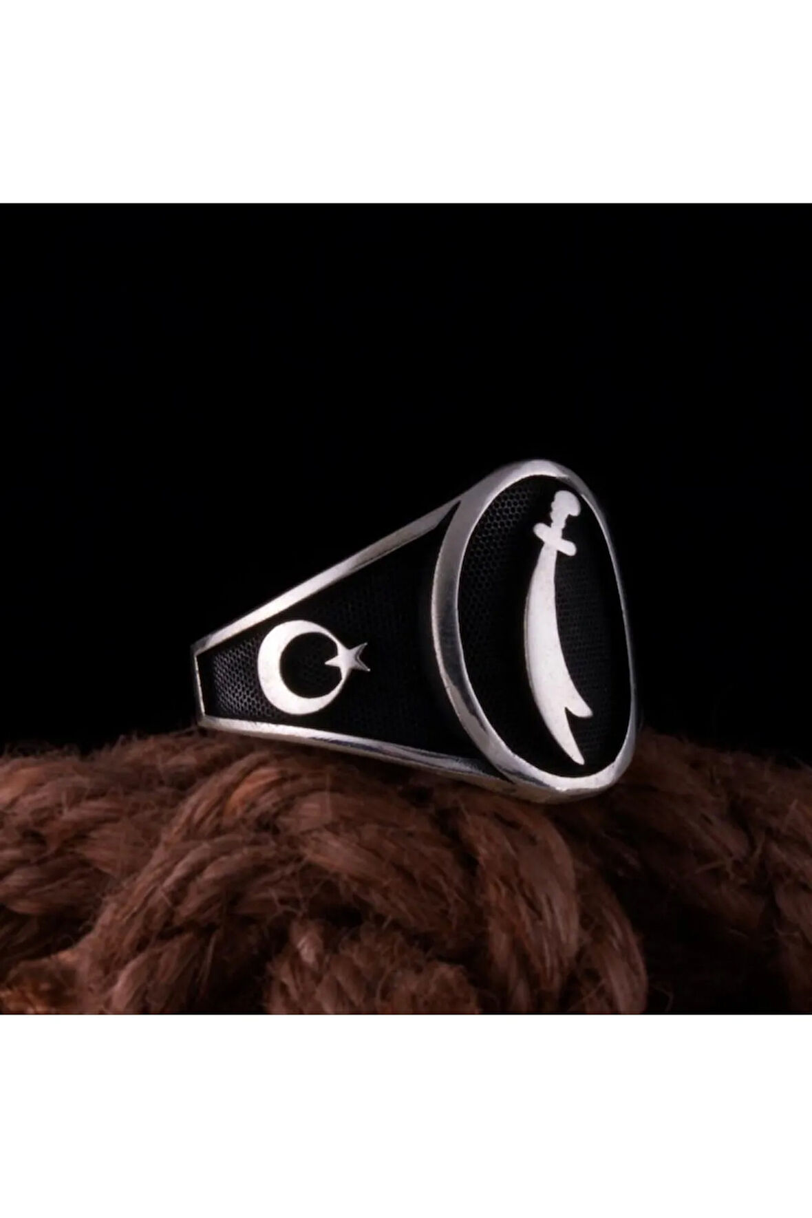 Erkek Gümüş Yüzük Ayyıldız Ve Hz Ali Kılıcı Işlemeli Siyah Oniks Taşlı Erkek Gümüş Yüzük