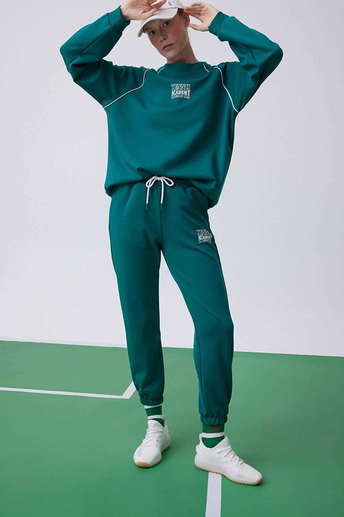 DeFactoFit Sporcu Jogger Eşofman Altı Standart Fit Jogger Skuba Dalgıç Kumaş A9630AX23AUGN380