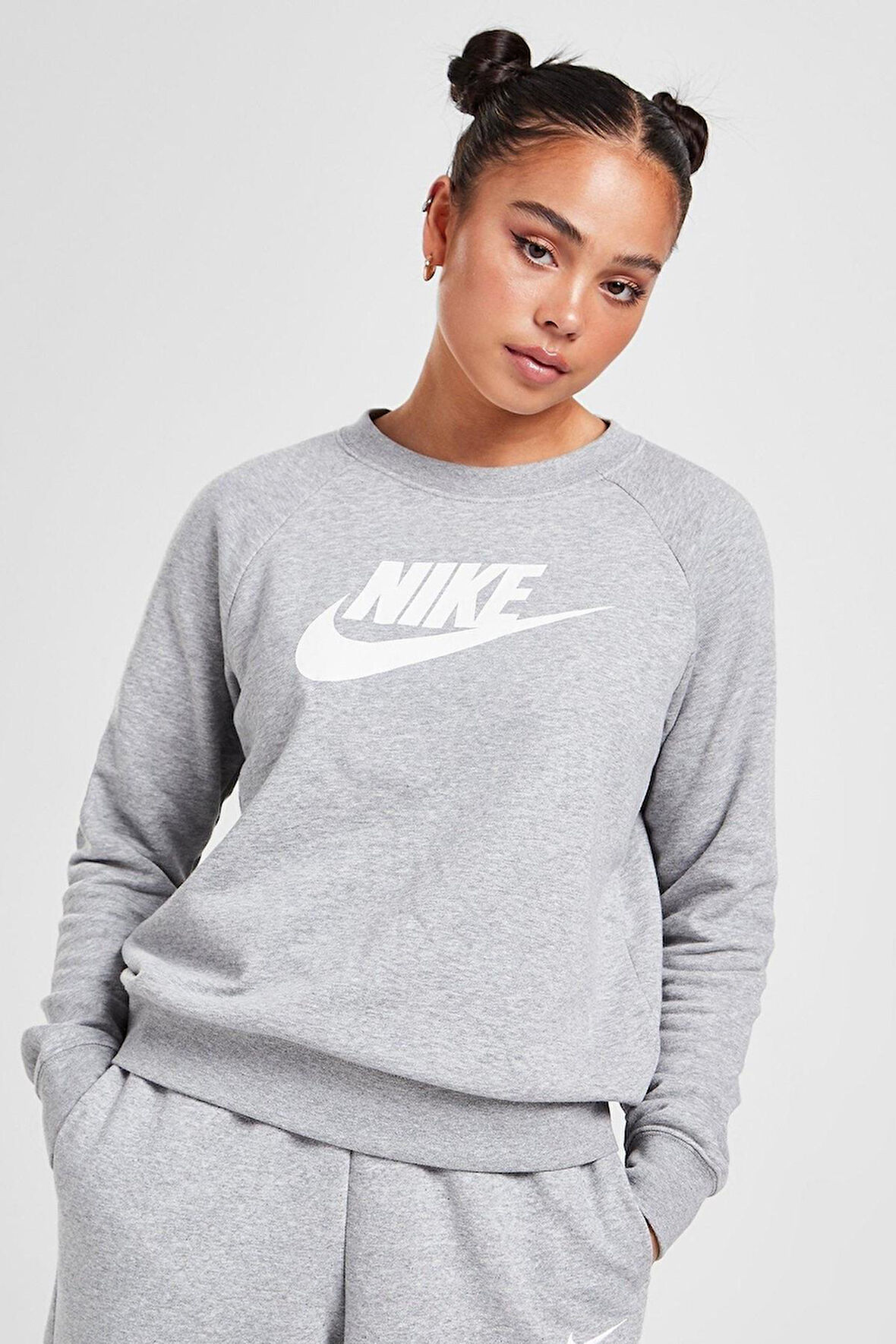 Nike Futura Fleece Crew Sweatshirt Orta Kalınlıkta Kadın Sweatshirt Gri