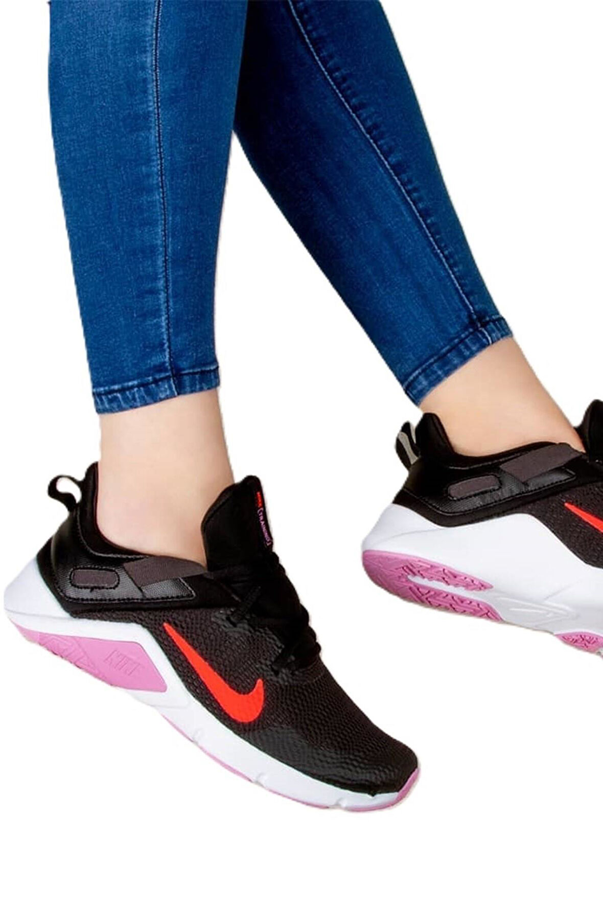Nike Legend Essential Kadın Yürüyüş Antrenman Ayakkabısı Siyah