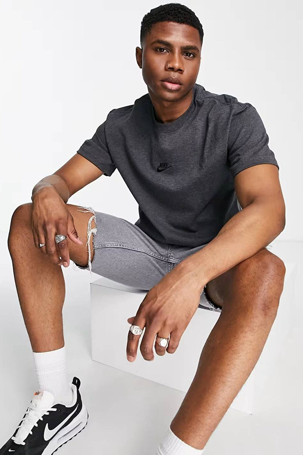 Nike Premium Essentials Loose Fit t-shirt Erkek Bol Kesim Tişört Antrasit