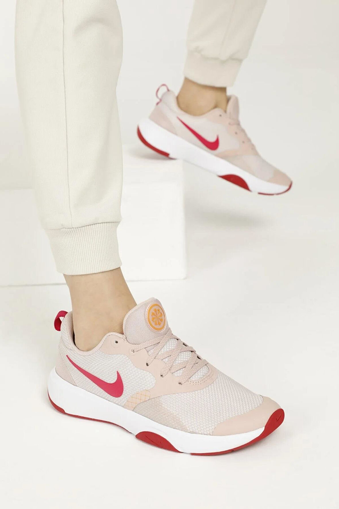 Nike City Rep TR Run Training Shoes Kadın Koşu Antrenman Ayakkabısı Somon