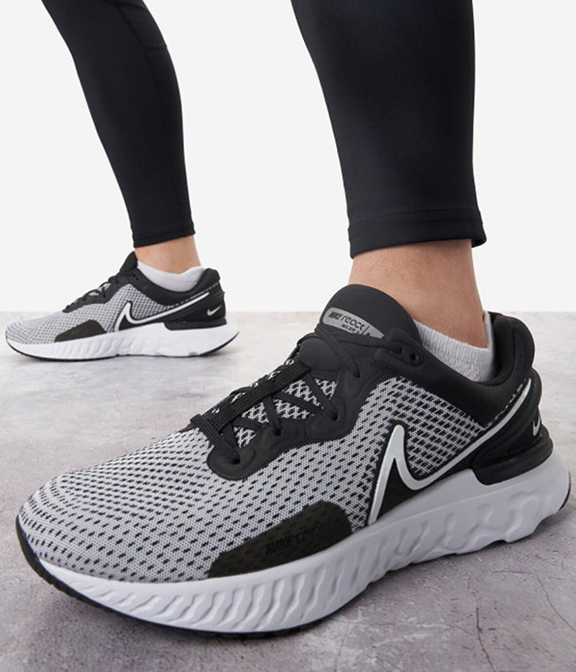 Nike React Miler 3 Yürüyüş Koşu Ayakkabısı Siyah