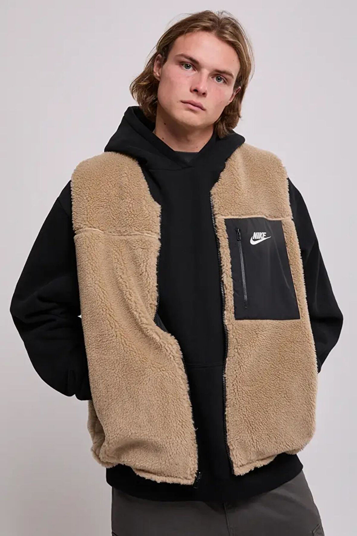 Nike Sporswear Club Fleece Winterized Reversible Sythetic Fill Full-Zip Çift Traflı Erkek Bol Kesim Peluş Sentetik Dolgu Yelek Kahve-Siyah