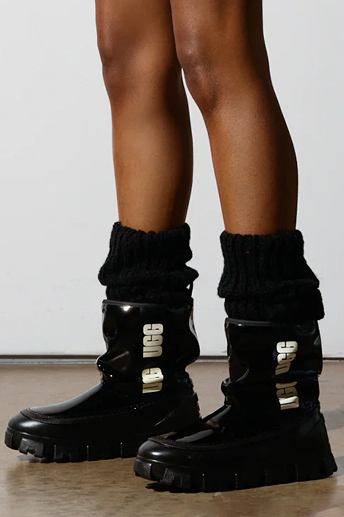 UGG Women's Classic Brellah Mini Boot Kadın İçi Yünlü Bot Siyah