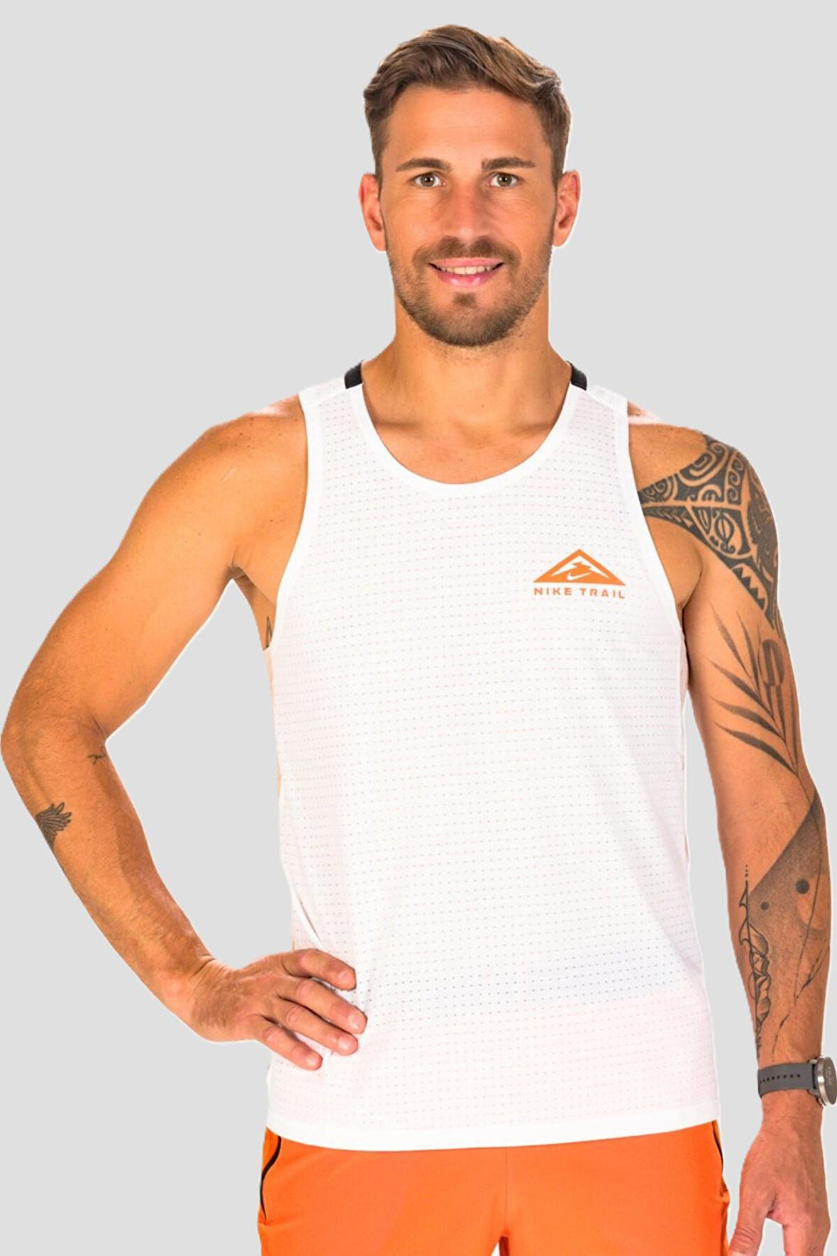 Nike Dri Fit Trail Solar Chase Running Reflektörlü Tank Erkek Antreman Koşu Atleti Beyaz