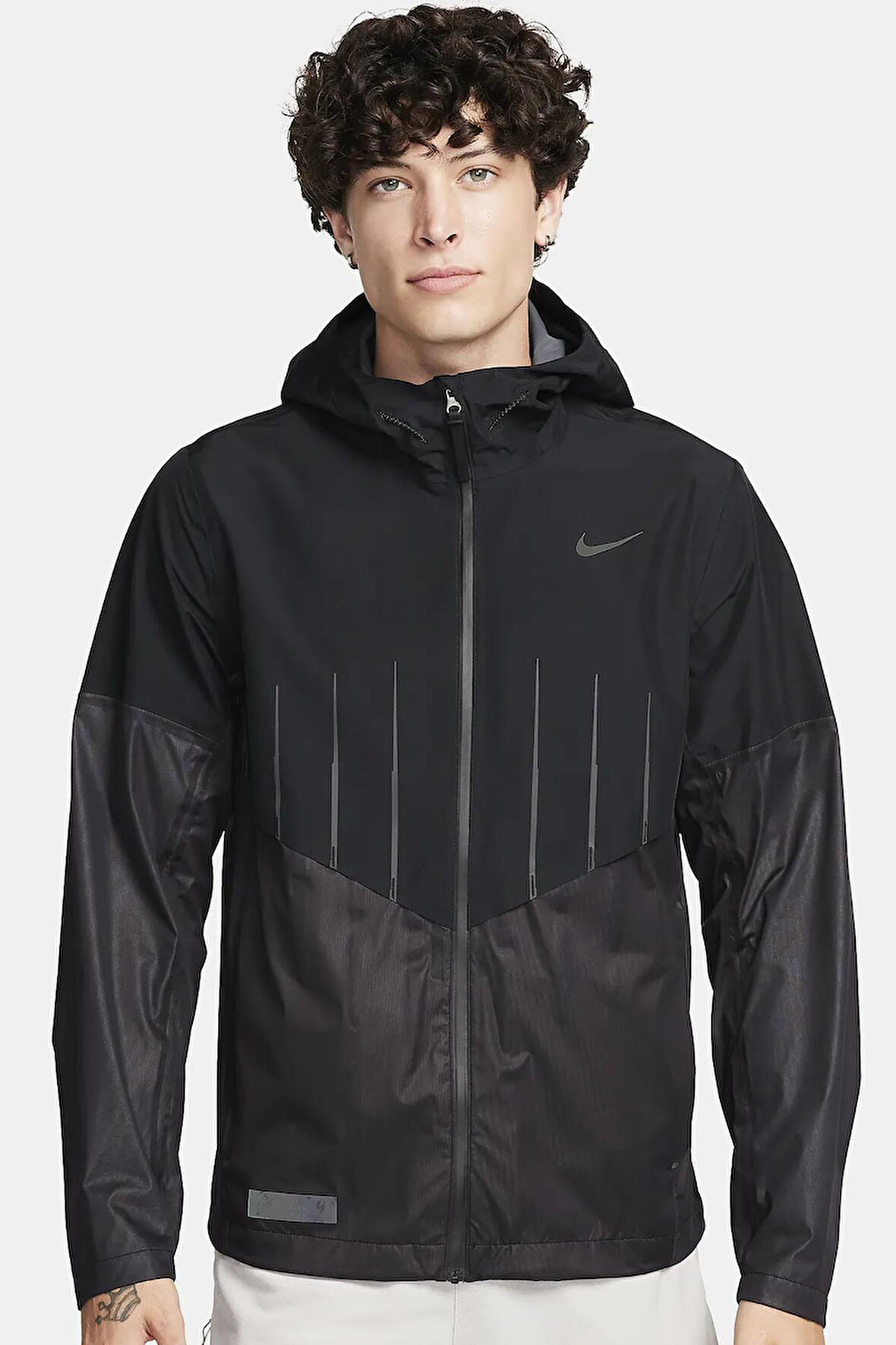 Nike Running Storm Fit Division Aerogami Jacket Erkek Su itici Kapüşonlu Reflektörlü Yürüyüş Koşu Ceketi Siyah