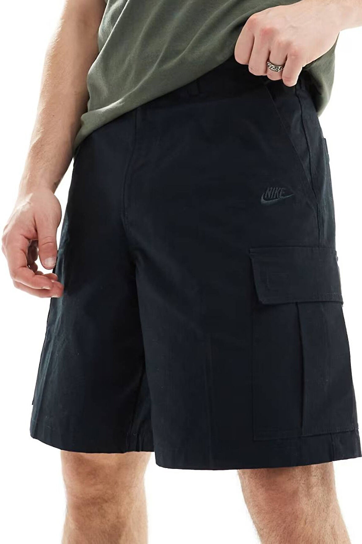 Nike Club Woven Cargo Short in Black Erkek Dokuma Kargo Cepli Şort Siyah