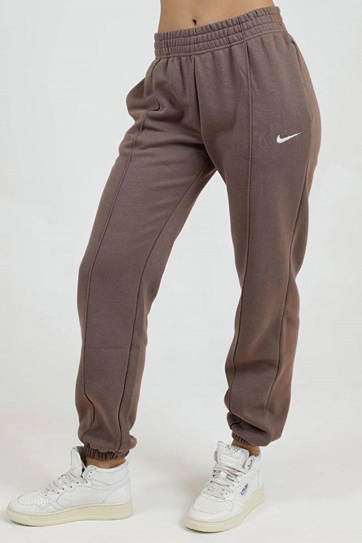 Nike Sportswear Loose Fit Pant Bol ve Uzun Kesim Eşofman Altı Koyu Kahverengi