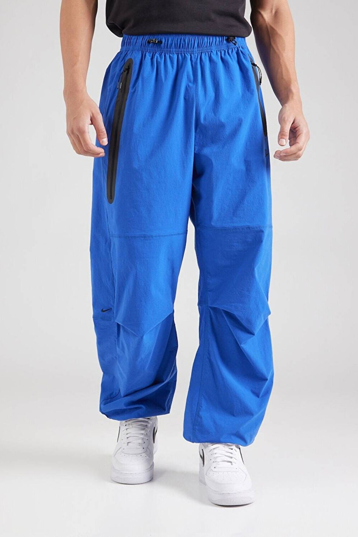 Nike Tech Woven Oversized Pants Flat Pewter Paraşüt Kumaş Erkek Oversize Bol Kesim Eşofman Altı Sax Mavi