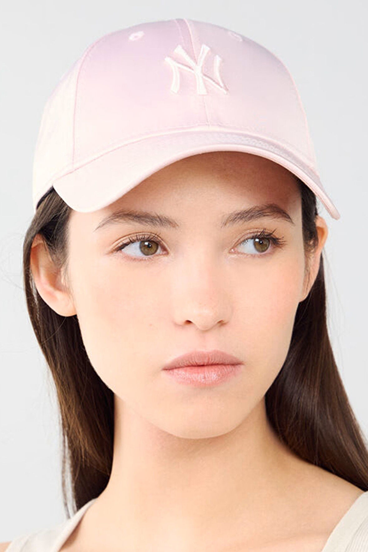 New Era women 9Forty New York Yankees Satin Logo Cap Kadın Saten Görünümlü Şapka Pembe