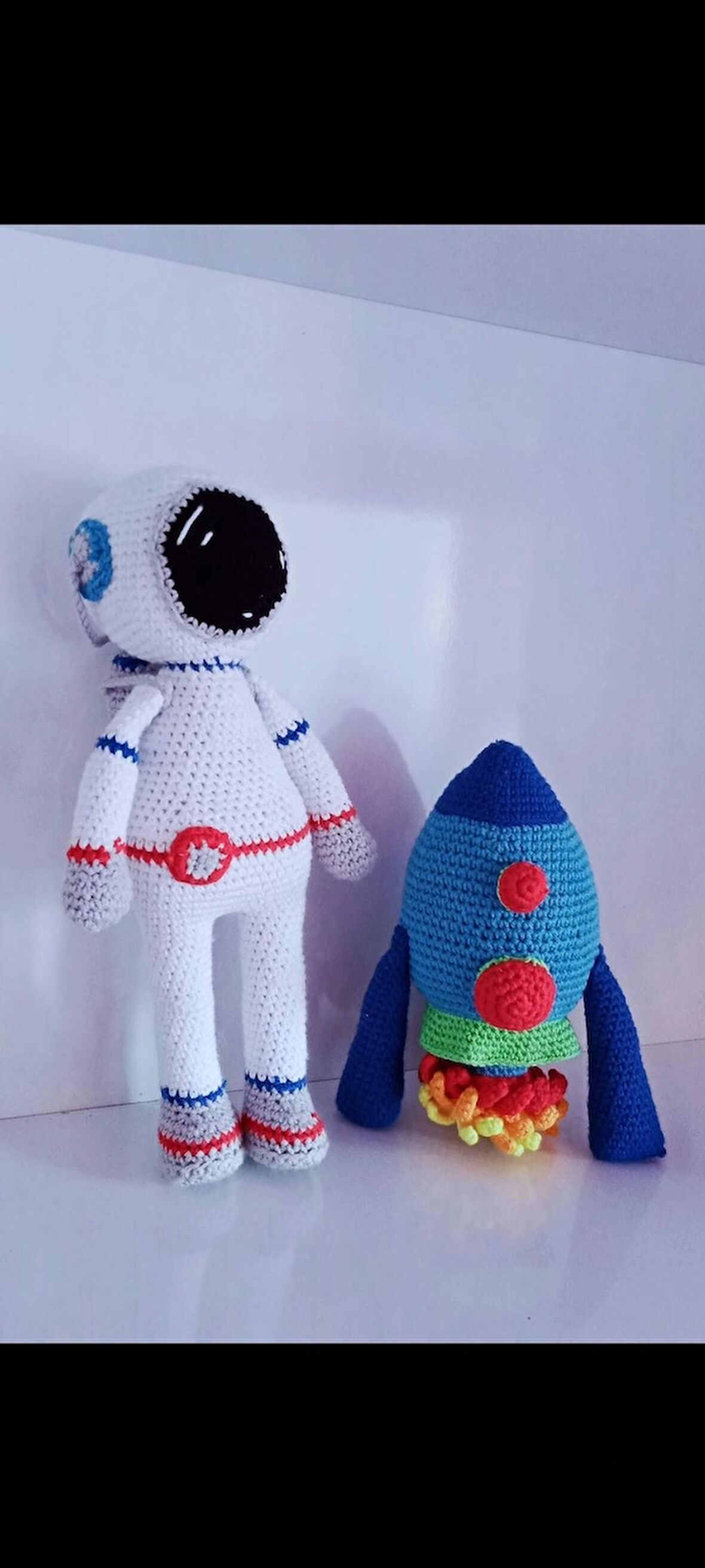 Amigurumi astronot ve uzay mekiği roket  oyuncak