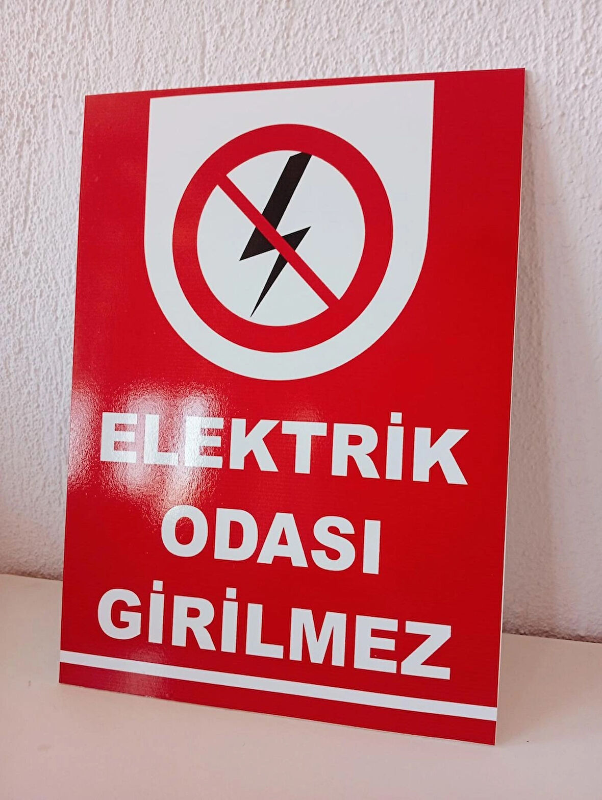 Elektrik Odası Girilmez Uyarı Levhası 25x35 cm Ebat 3 mm Dekota Levha
