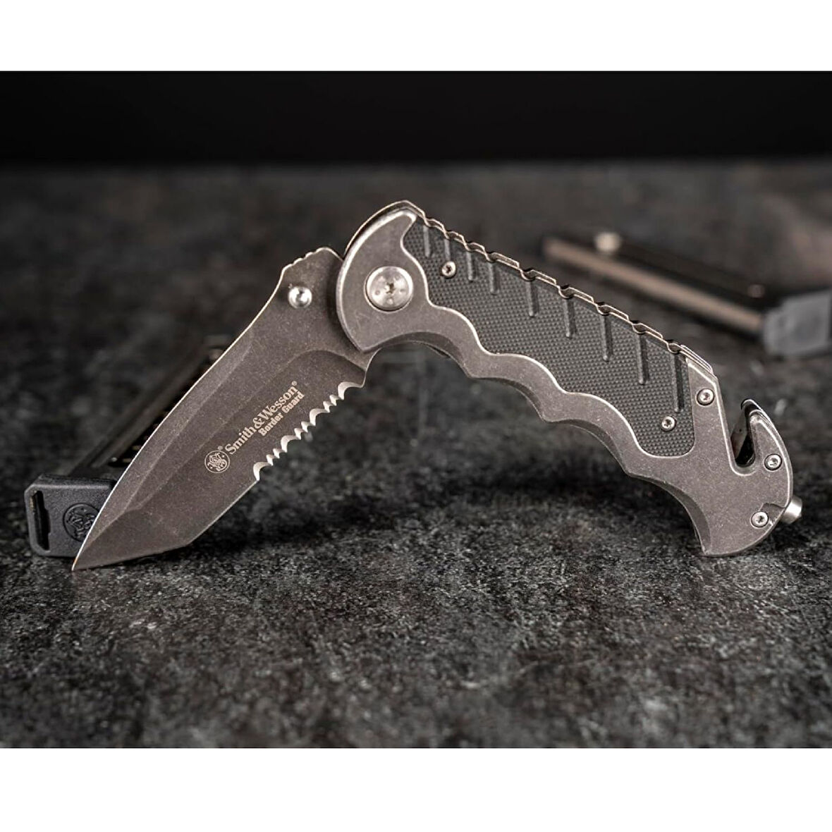 Smith Wesson® Border Guard Liner Lock Tonto Katlanır Çakı SWBG10SCP