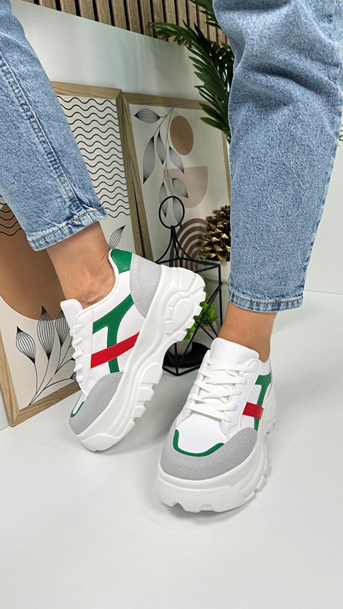 Günlük Kadın Sneaker Kalın Yüksek Taban Bağcıklı Rahat Tiger Şeritli Spor Ayakkabı 032