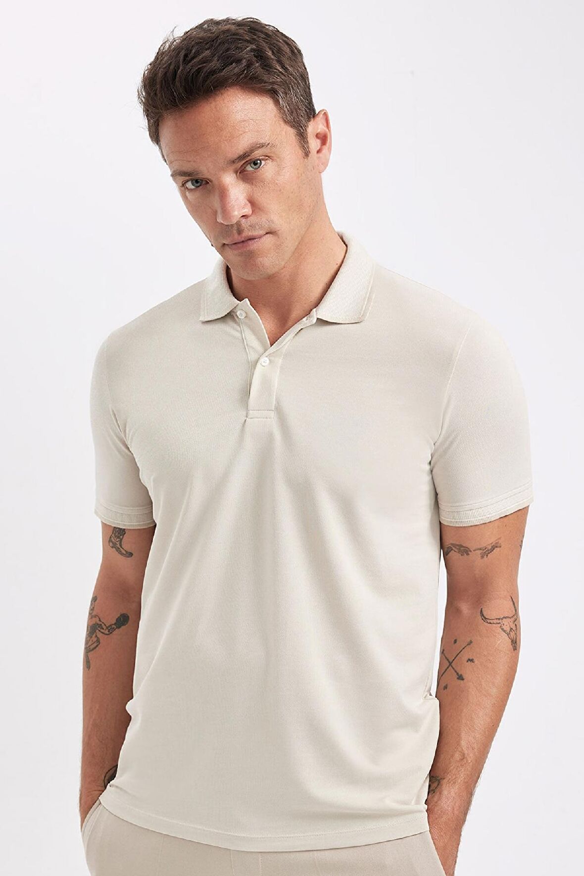 Slim Fit Kıvrılmaz Polo Yaka Kol Bantlı Pamuklu Tişört
