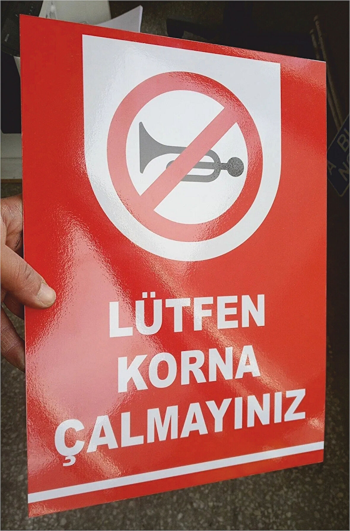 30x40 Cm Lütfen Korna Çalmayınız Uyarı Levhası 5 mm Dekota Levha