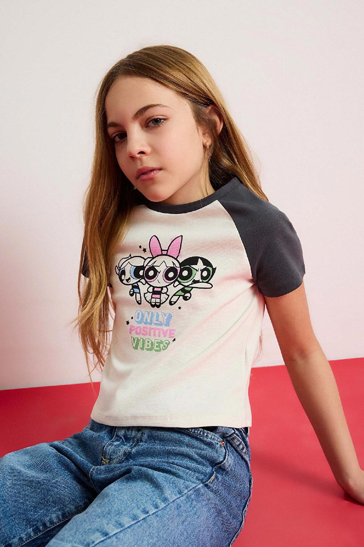 DeFacto Kız Çocuk PowerPuff Girls Cropped Fit Bisiklet Yaka Fitilli Kaşkorse Kısa Kollu Tişört E0482A825SPER99