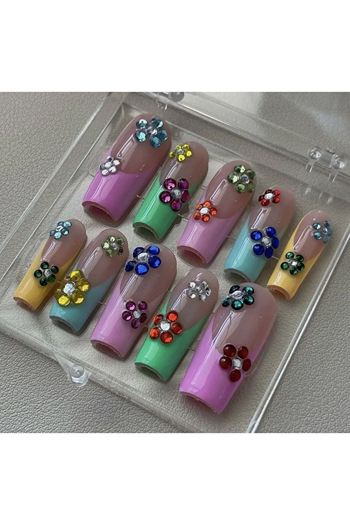 12'li Hazır Takma Tırnak (Bant Yapıştırıcılı)