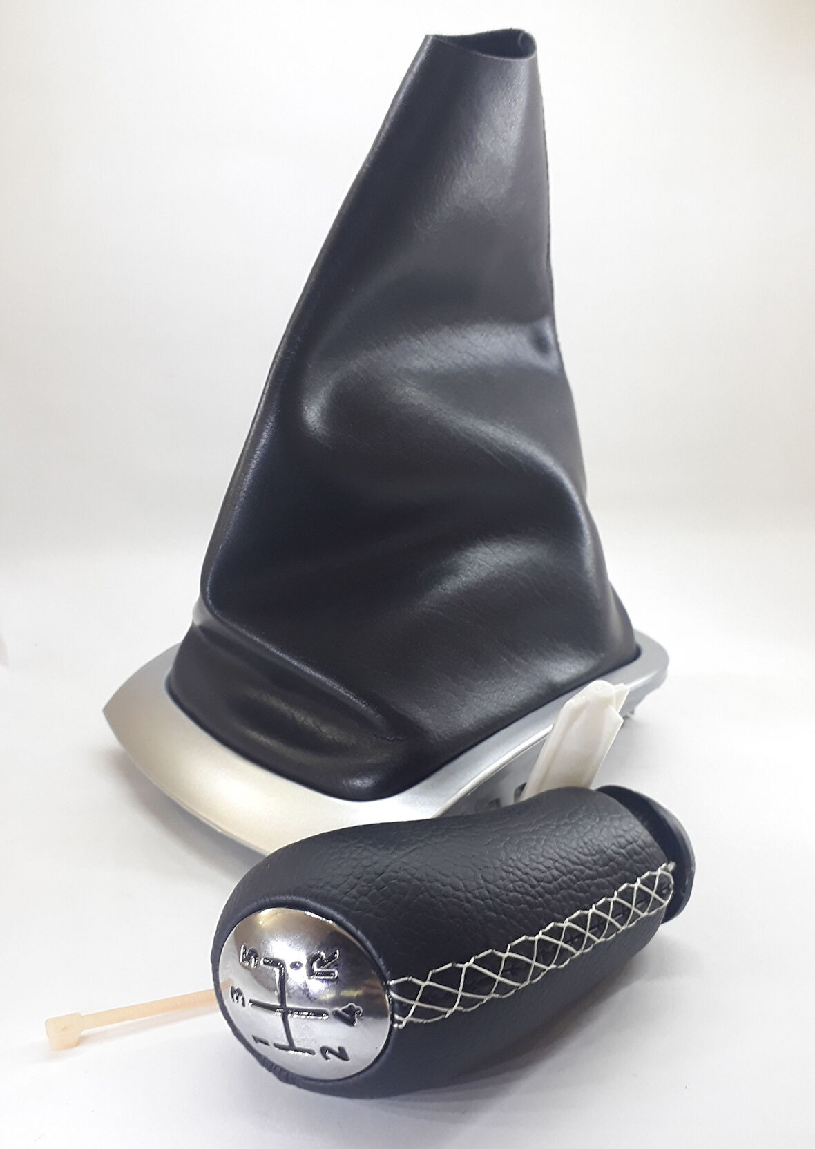 Renault Megane 3 Deri Vites Topuzu ve Vites körüğü (Gri çerçeve)