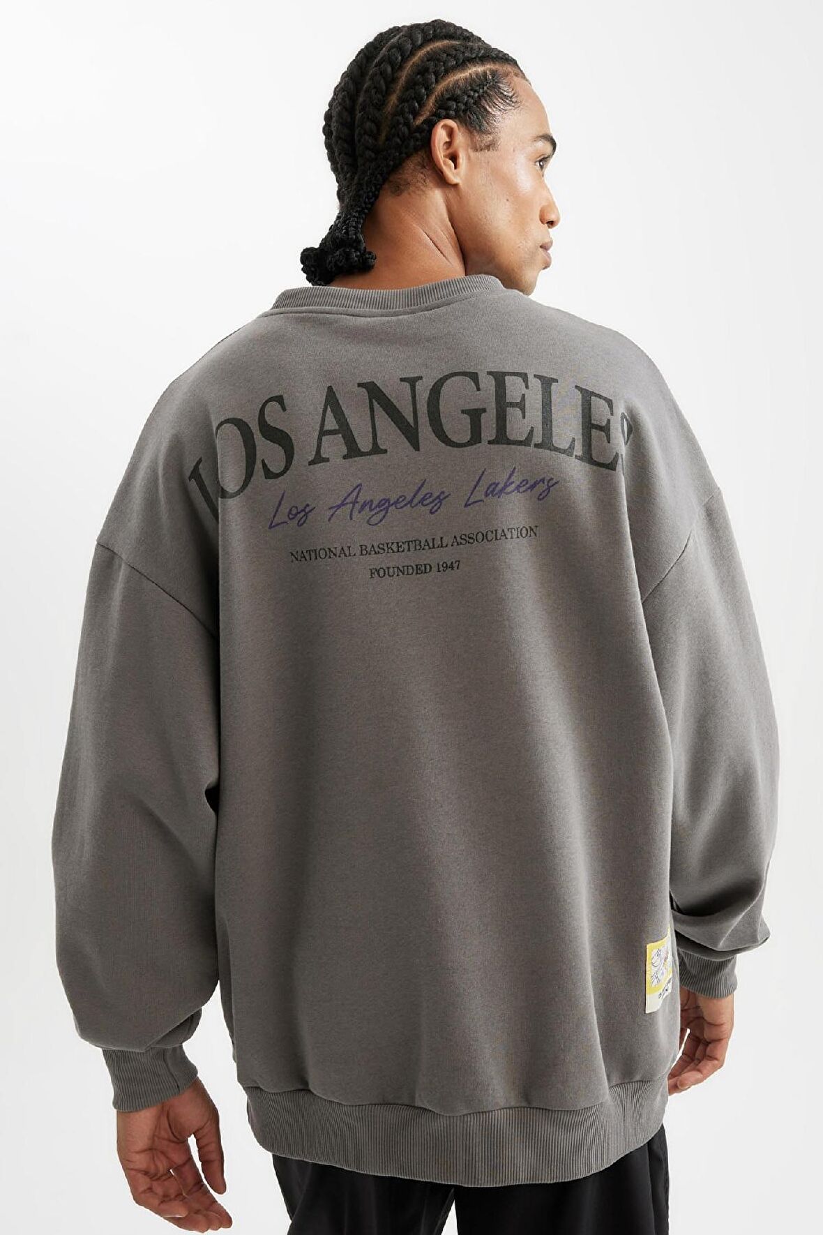 DeFactoFit NBA Los Angeles Lakers Oversize Geniş Kalıp Bisiklet Yaka Sırt Baskılı Kalın Sweatshirt C9254AX24AUGR211