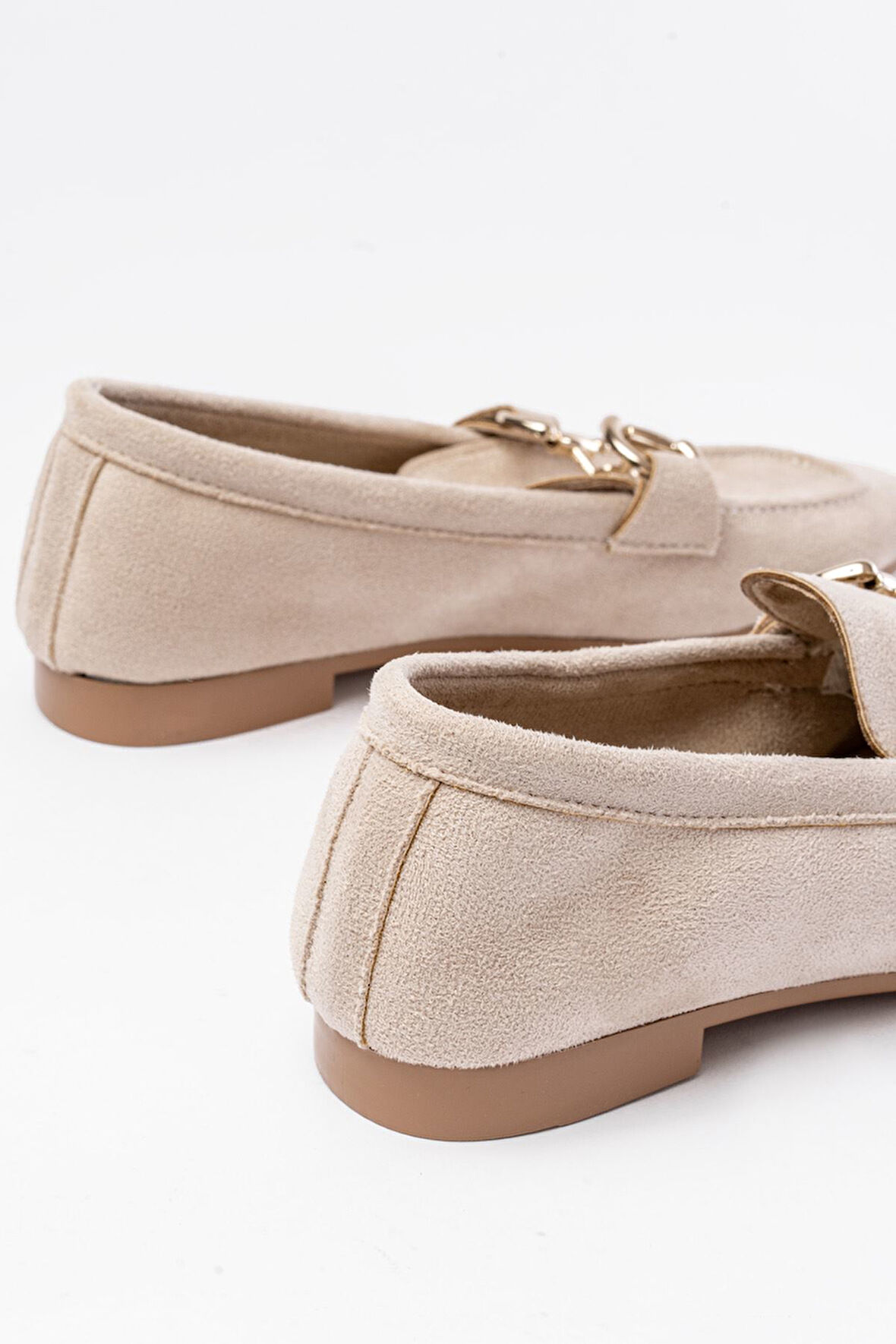 Efe 303 Bej Süet Toka Aksesuarlı Günlük Kadın Babet