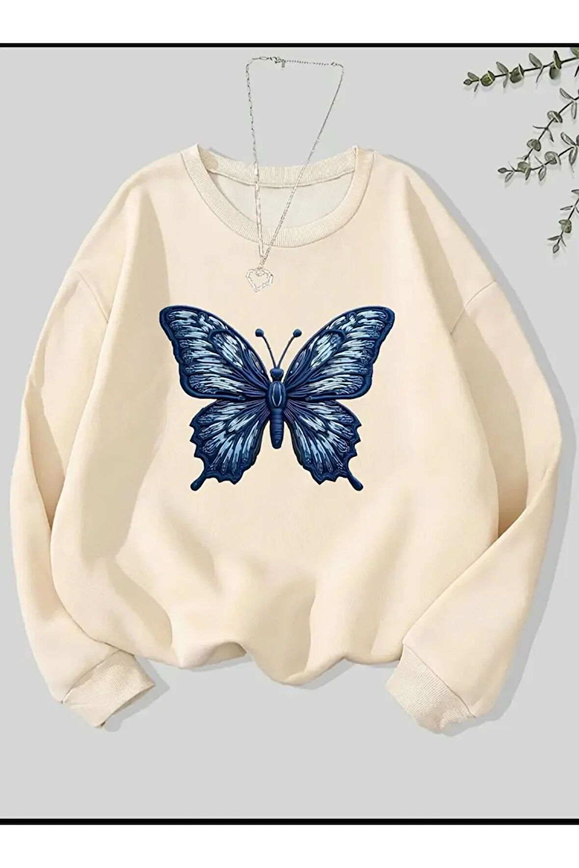 Kelebek Desen Detaylı Bisiklet Yaka İçi Polarlı Sweatshirt