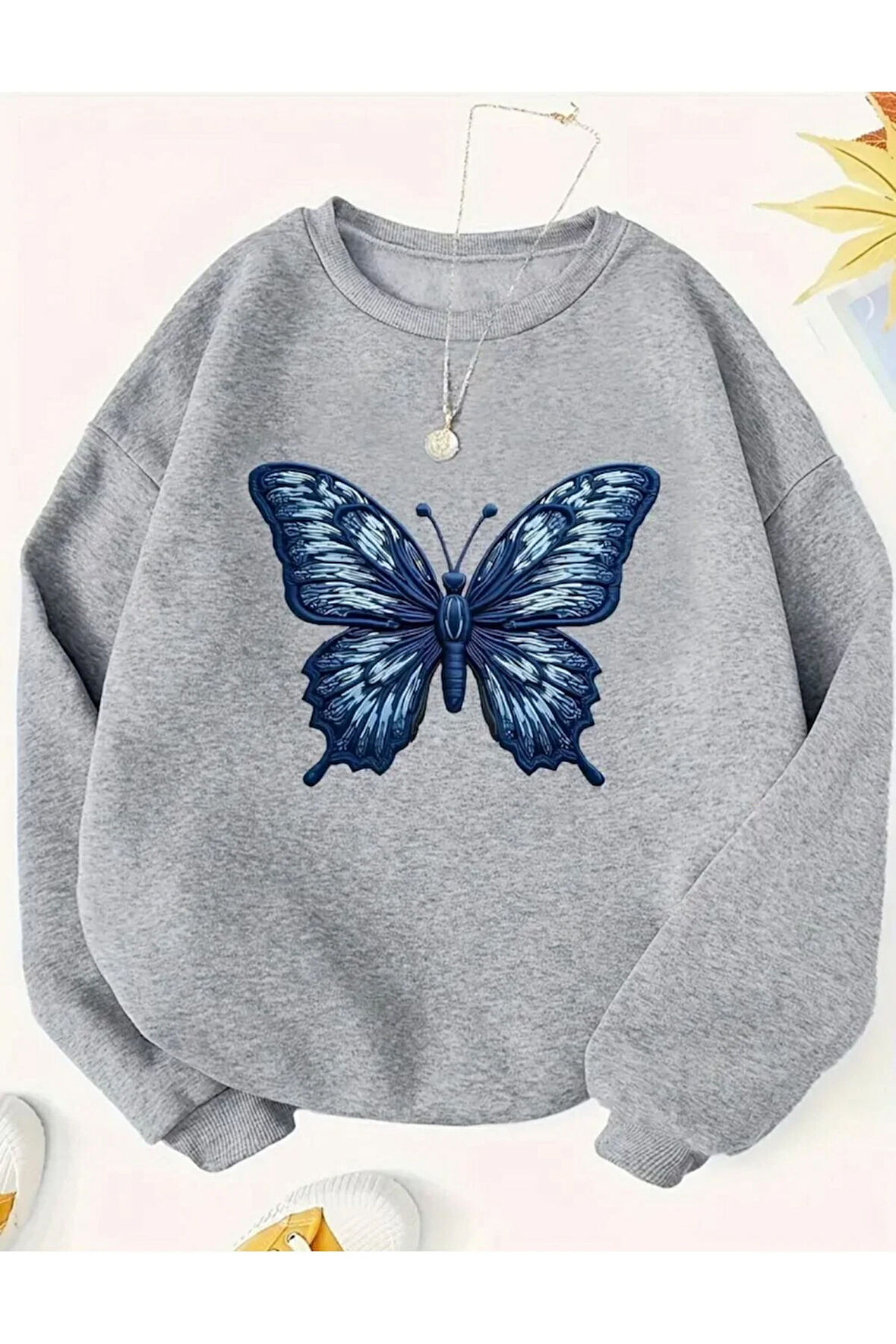 Kelebek Desen Detaylı Bisiklet Yaka İçi Polarlı Sweatshirt