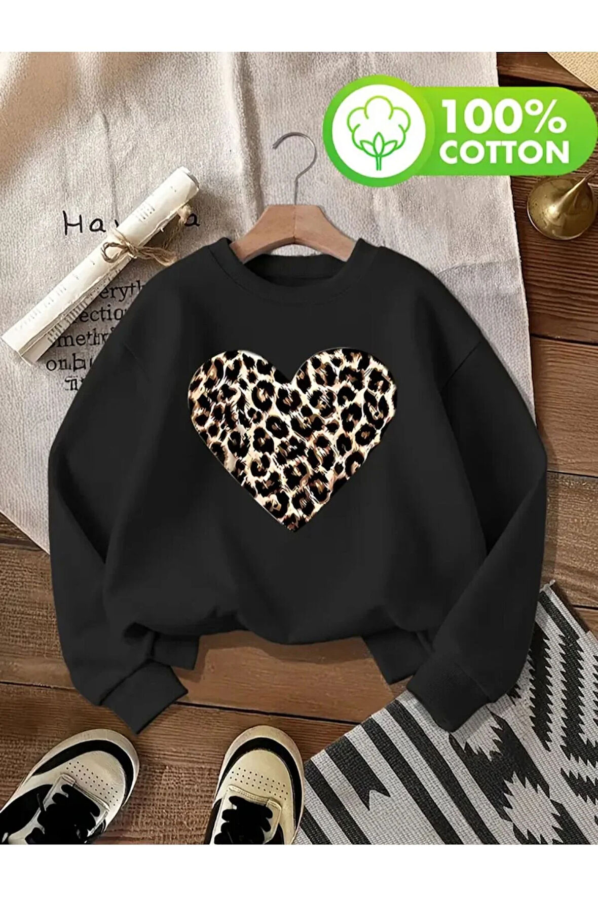 Leopar Kalp Desen Detaylı Bisiklet Yaka İçi Polarlı Sweatshirt