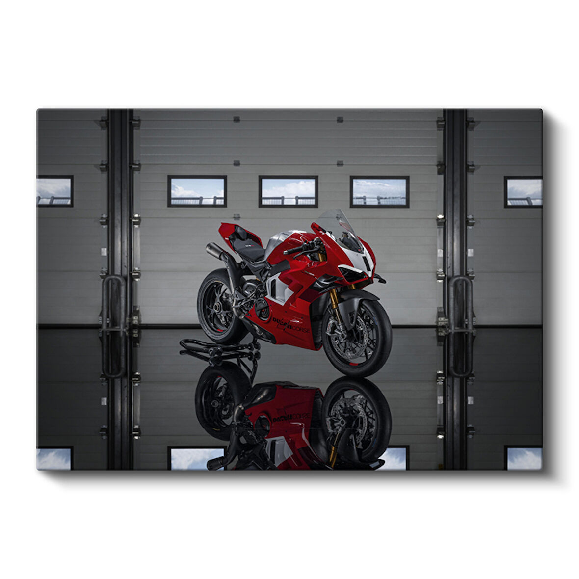 Garajda Yansımalı Kırmızı Ducati Superbike Kanvas Tablo